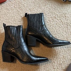 Black Croc Boots